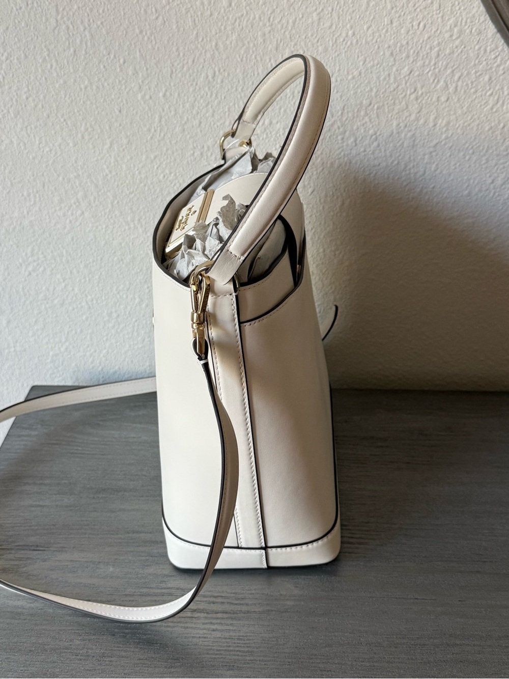 NWT Kate Spade “Reegan” KA753 smooth leather bucket bucket bag in meringue - Picture 9 of 16